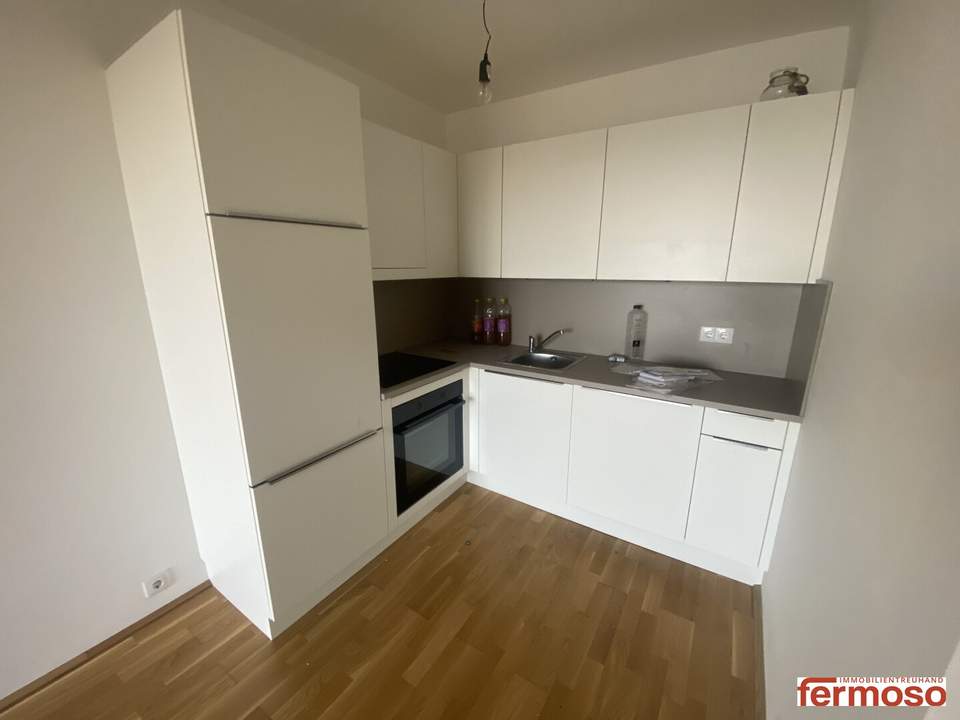 Moderne 2-Zimmer-Wohnung mit Balkon – kompakter Grundriss & helle Räume