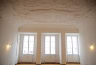 Elegante Loft-Wohnung mit Stuckdecken &amp; Intarsientüren