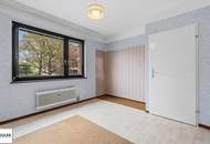 Gut geschnittene 2-Zimmer-Wohnung mit separater Küche nahe Bahnhof Liesing – sanierungsbedürftig