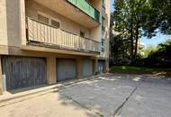 Erstbezug nach Sanierung: 3 Zimmer Wohnung mit Balkon und Garage