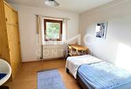 Ein Ort der Ruhe und Möglichkeiten – Vielseitige Liegenschaft in Traumlage