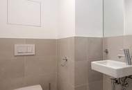 EDUART-Die Kunst des Wohnens: Hochwertiger 3-Zimmer DG-ZWEITBEZUG mit ca. 15m² Balkon! (10/19)