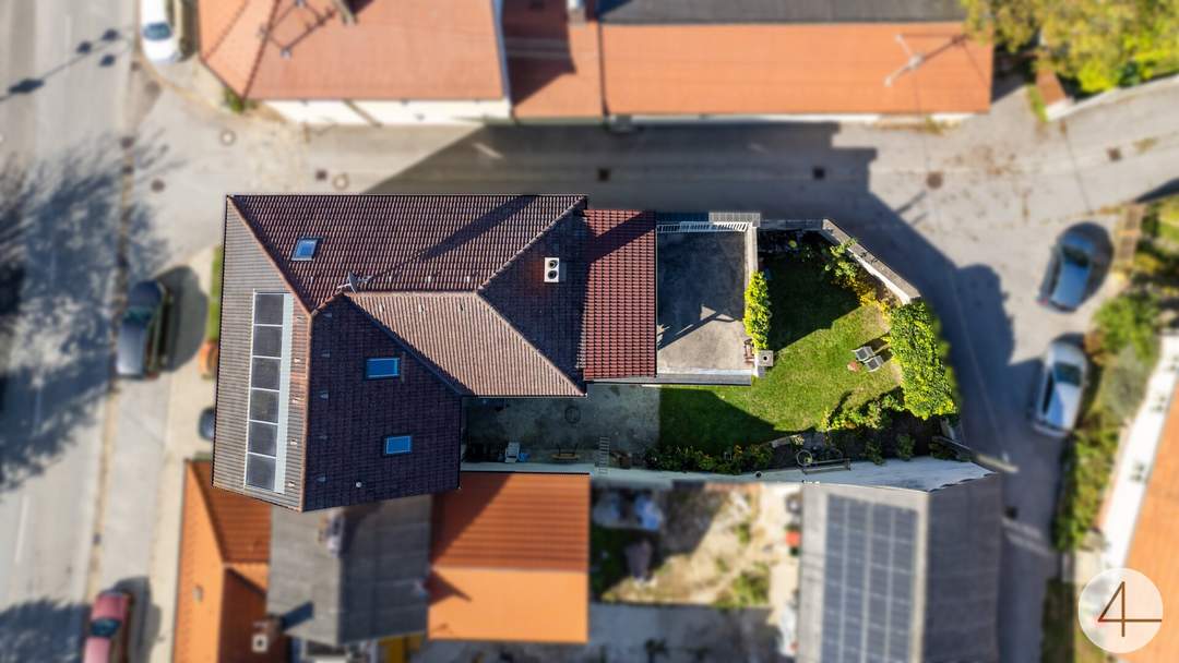 Ein oder Mehrfamilienhaus in modernisiertem Zustand