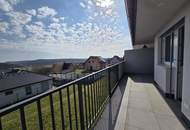 Helle Mietwohnung im 1.OG in absoluter Ruhelage mit Freisicht samt Ostbalkon, Loggia, Carport mit Abstellraum und ein Parkplatz.