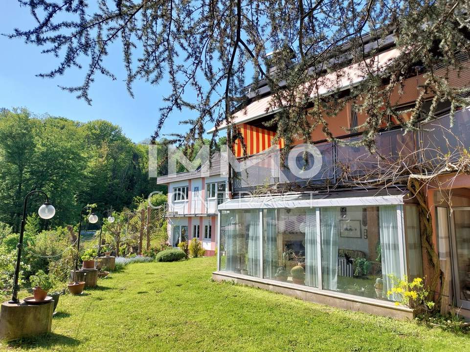 MARIATROST: HERRSCHAFTLICHE LIEGENSCHAFT IN ABSOLUTER RUHELAGE MIT BADEHAUS UND 5 GARAGENPLÄTZE