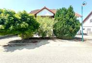 ABSOLUT IDYLLISCHE LAGE I Haus mit Ausbaupotenzial I großzügige Terrasse I 4-Autostellplätze I Garage &amp; Carport I Fußbodenheizung I Tischler Einbauküche I absolute Ruhelage