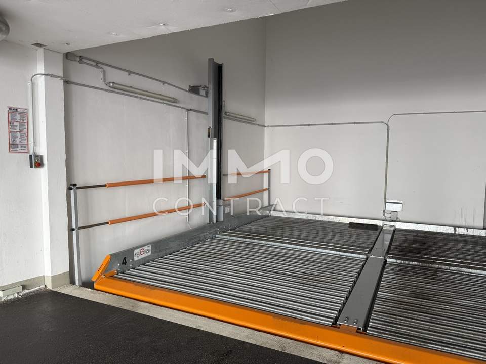 NÄHE NASCHMARKT oberer Stapelparkplatz!