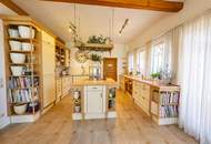 Mediterranes Wohngefühl im Weinviertel – Traumhaus mit Naturpool &amp; Weitblick