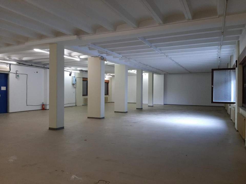 Vereinslokal / Büro / Lagerflächen