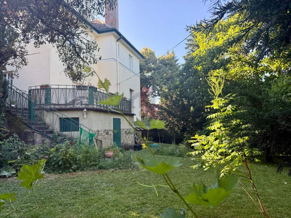 ZWEI HÄUSER OASE MIT WUNDERSCHÖNEM GARTEN