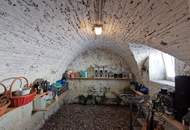 Teilsaniertes, historisches Wohnhaus mitten in Aflenz Kurort