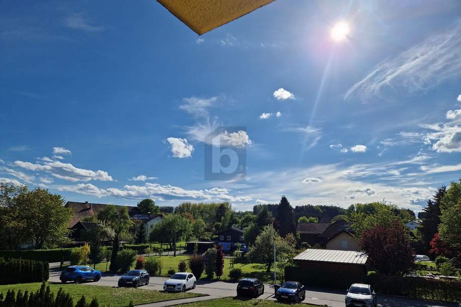 SUPER SONNIG IN TOPLAGE MIT GROSSEM ALLGEMEINGARTEN!, Wohnung-miete, 990,00,€, 4971 Ried im Innkreis