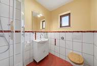 IMPOSANTER LANDSITZ FÜR HOHE ANSPRÜCHE! GROßZÜGIGE WOHN-UND NUTZFLÄCHEN SOWIE ÜBER 5000 m2 LAND