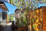 GANZJÄHRIG BEWOHNBAR!!!Pflegeleichter Garten mit Pool, Vollholzhaus Lärche wird verkauft!