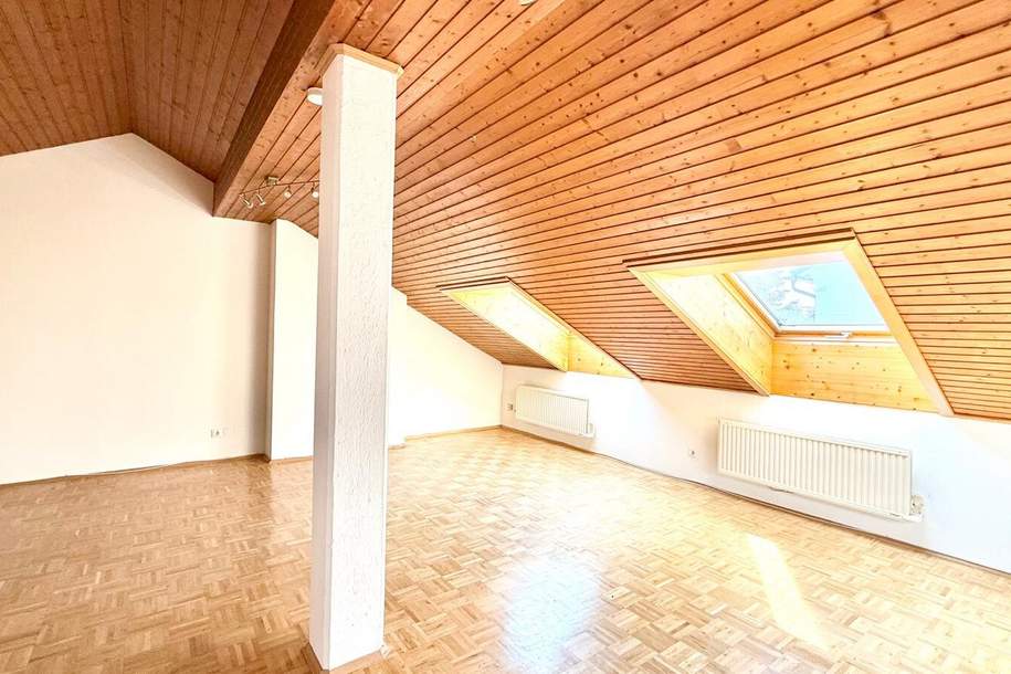 Klagenfurt - Villacher Straße: Charmante Dachgeschoss-Garconniere in ruhiger Lage, Wohnung-miete, 660,00,€, 9020 Klagenfurt(Stadt)