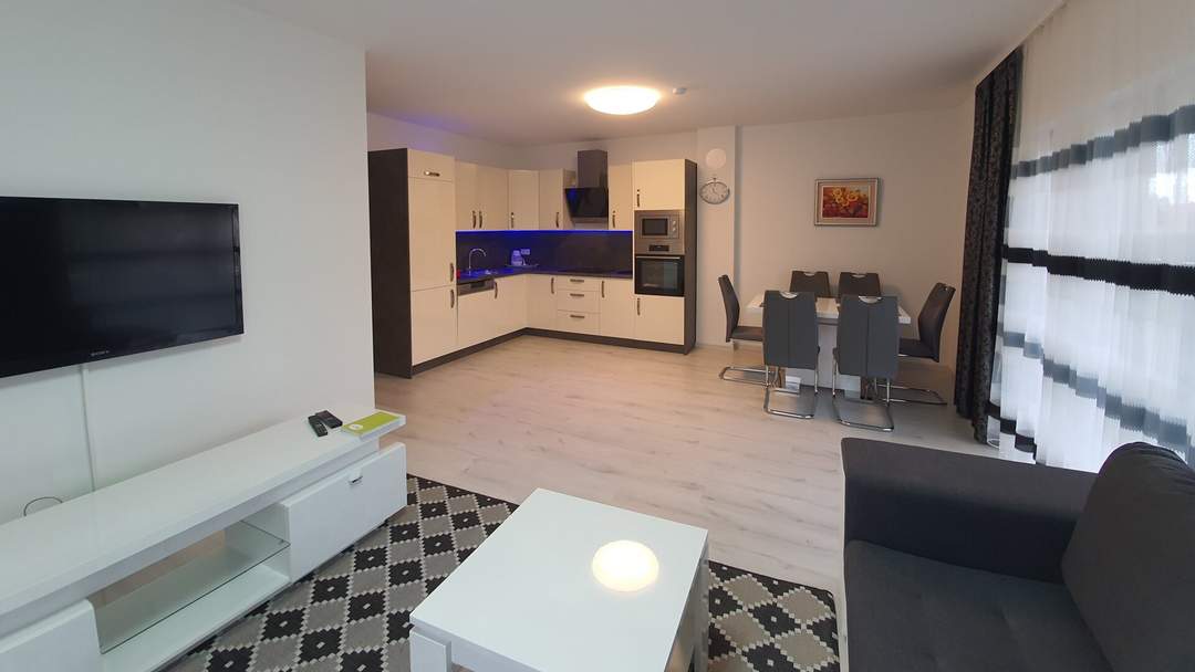 3 Zimmer, 2 Balkone, KFZ Garagenplatz, voll möbliert