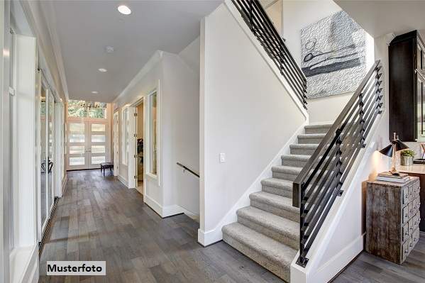 Stilvolle Maisonette im Dachgeschoss - Wohnen auf 2 Ebenen mit Balkon, TG & Top-Zustand, Gewerbeobjekt-kauf, 270.000,€, 6135 Schwaz