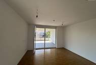 SPITZEN 2 Zimmer Wohnung mit riesiger Terrasse und Balkon - niedrige Heizkosten - TOP Lage! Ab sofort verfügbar!