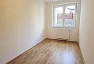 EIGENGARTEN, LORYSTRASSE, 75 m2 Neubau mit 23 m2 Garten, 2 Zimmer, Wohnküche, Wannenbad, Parketten, 1. Liftstock