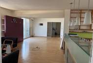 Großzügige Dachgeschoßwohnung mit ruhiger Südterrasse und Klimaanlage