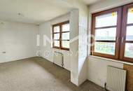 Zweifamilienhaus mit großem Grundstück und Entwicklungspotenzial in Ruhelage