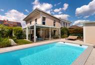 **Private Wohlfühloase mit Pool, Wintergarten & unverbaubaren Blick ins Grüne**