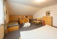 Einfamilienhaus mit Keller, Garage und Pool!