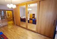 TOPGELEGENHEIT! EIGENHEIM MIT POTENTIAL, 113 m2 Neubau mit Loggia, 4 Zimmer, Küche, 2 Bäder, teilmöbliert, 3. Liftstock, Enkplatz