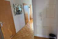 Helle 3-Zimmerwohnung mit Loggia/Balkon in zentraler Lage