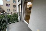 Rund erneuerte, wunderschöne 2-Zimmerwohnung mit gemütlichem Balkon!