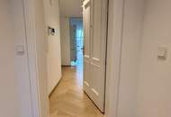 1010! Wunderschönes, topmodernes 4-Zimmer-DG mit Balkon in Toplage!