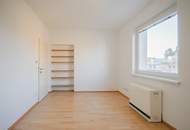 WUNDERSCHÖNE 4-ZIMMER-WOHNUNG MIT SONNIGER LOGGIA