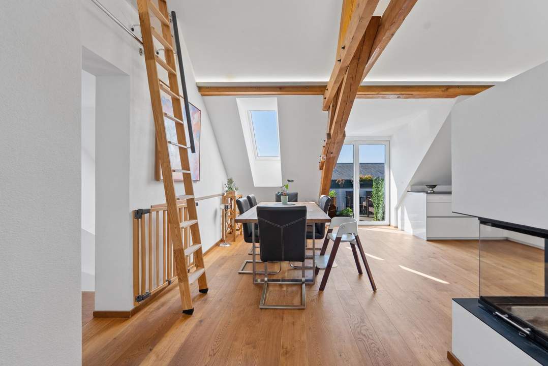 Zinshaus: Penthouse-Flair trifft Grünoase