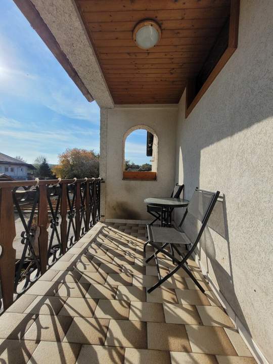 Geräumiges Haus für zwei Familien