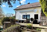 Grünes Refugium mit Pool, Terrasse und herrlicher Aussicht