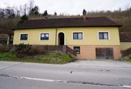 Großzügiges Wohnhaus mit Garten und Schuppen