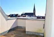 FERNBLICK, DACHGESCHOSS, 59 m2 Maisonette mit 13 m2 Terrasse, 2 Zimmer, Komplettküche, Duschbad, Parketten, Speckbachergasse