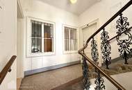 Helle Wohnung mit Balkon auf ganzer Etage zzgl. Rohdachboden, Nähe Einsiedlerpark