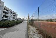 AB 2026! 2 Zimmer- Gartenwohnung neben De la Salle Schule! Schwimmbad und Weinkeller im Haus!