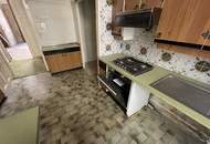 UNBEFRISTET - <> Repräsentatives 7-Zimmer Altbau-Büro mit Blick auf das Rathaus – ca. 300 m² in bester Innenstadtlage