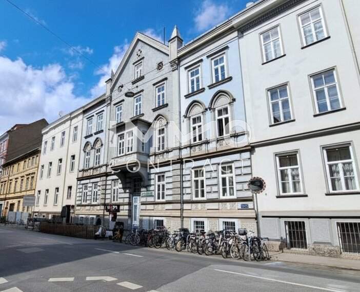 2 Zi- Dachgeschoßwohnung im Altbau