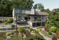 Luxusvilla am See - privater Uferzugang!