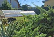 "Kleingartenhaus mit Pool auf Eigengrund nahe Siemensstrasse"