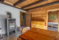 Holzblockhaus mit Charme – 3 Zimmer, Balkon &amp; Kamin!