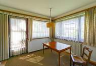 Idyllisches Landhaus in Wohnsiedlung am Waldesrand mitten im Triestingtal, südliches Bergland vor Wien