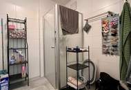 Klassische 2-Zimmer-Wohnung mit großem Balkon - verfügbar ab April 2026