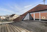 Besonderes Wohnambiente mit sonniger Dachterrasse: Exklusive Maisonette-Wohnung zur Miete im Zentrum von St. Andrä