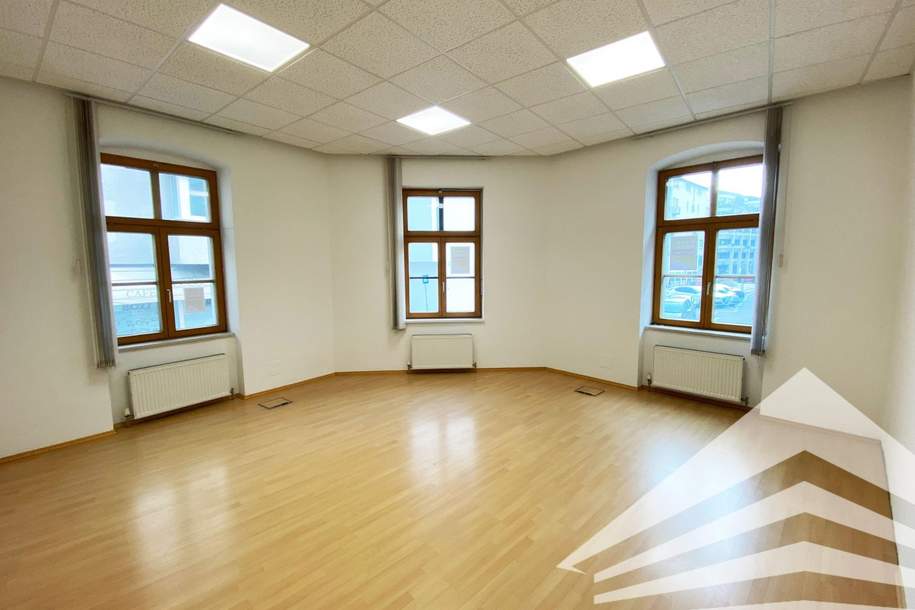 Gepflegtes Altbaubüro im Herzen von Linz-Urfahr - ab sofort verfügbar!, Gewerbeobjekt-miete, 1.410,00,€, 4020 Linz(Stadt)