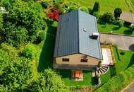 Hochwertiger, voll möblierter Bungalow mit Garten und Garage