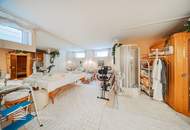 Beeindruckende Villa mit gepflegtem Garten und Pool